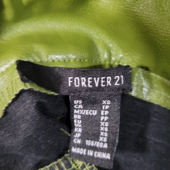Forever 21 Lime Leather Skirt - Picture 3 of 3